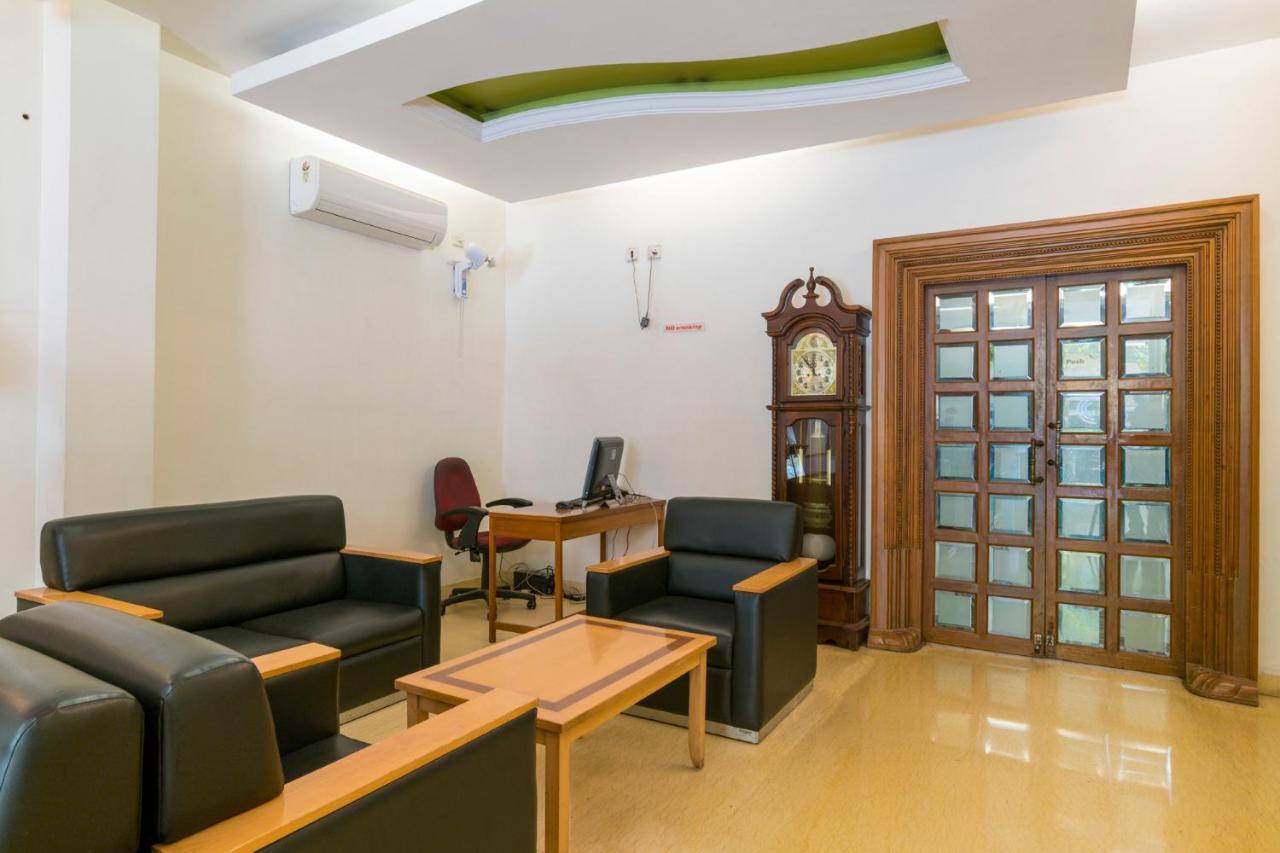 Crescent Park Hotel Chennai Exterior photo